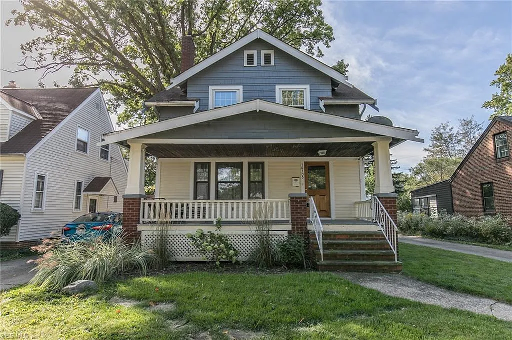 16305 Westdale Ave photo 1