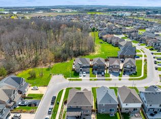 1 Elderberry Rd, Thorold, ON L2V0E7