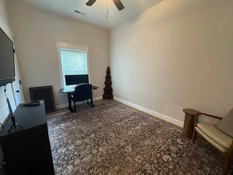 2102 Bernhurst Dr — Photo 19
