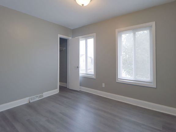 4th image of 2502 E 140th Pl
