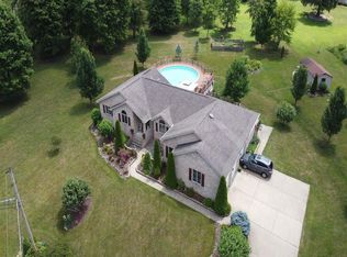 303 Latonka Dr, Mercer, PA 16137