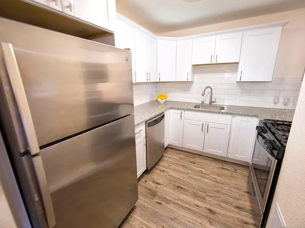 4000 W Rivers Edge Cir Unit 25, Brown Deer, WI 53209