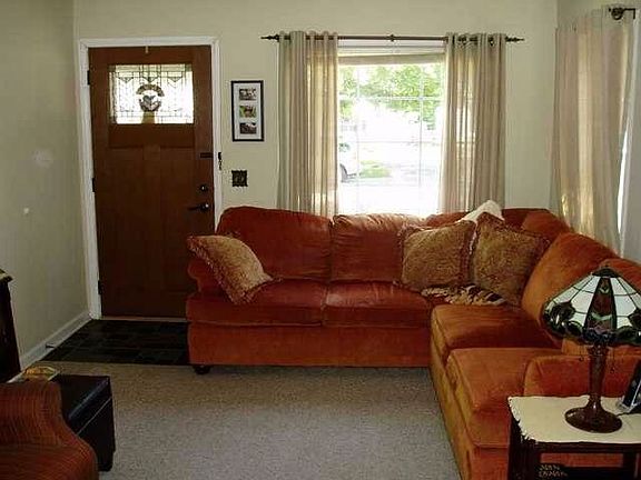 5th image of 840 Wylie Ave