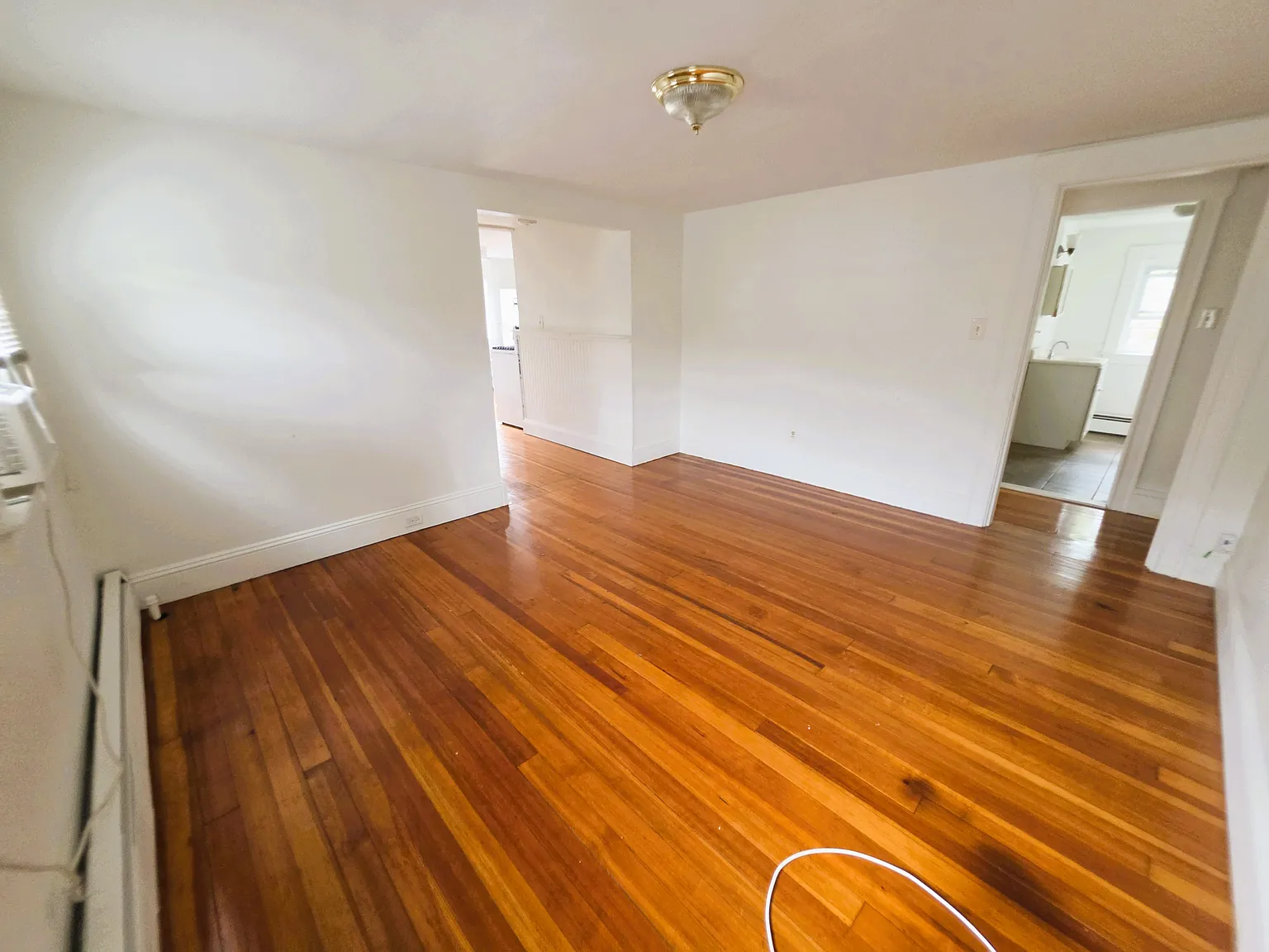 3 bed, 1017 sqft, $2,950 — Photo 1