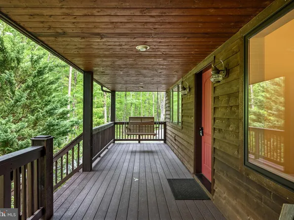 120 Finger Lakes Ct, Gore, VA 22637