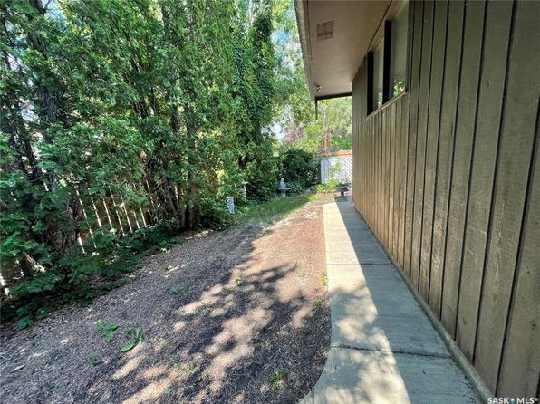 1015 1st STREET W, Kindersley, SK S0L 1S0