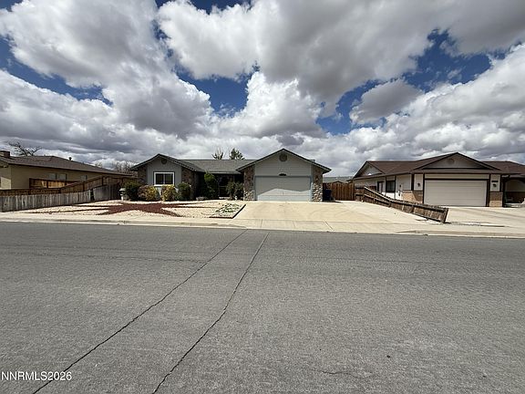 2nd image of 685 Palomino Dr