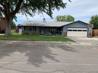 736 SW Mount Adams Ave, Boardman, OR 97818