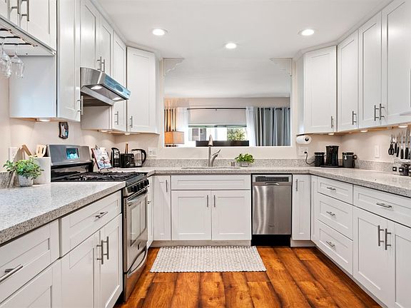 3rd image of 123 Ensenada Drive