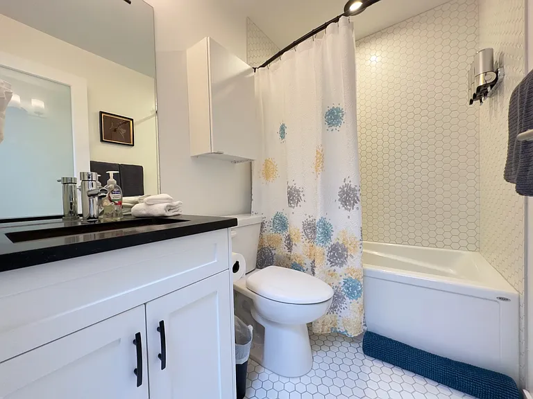 535 Fisgard St #203 — Photo 13