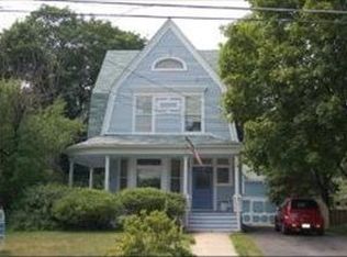 230 N Commonwealth Ave, Elgin, IL 60123