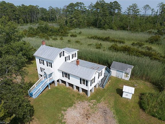3rd image of 2122 Haven Beach Rd