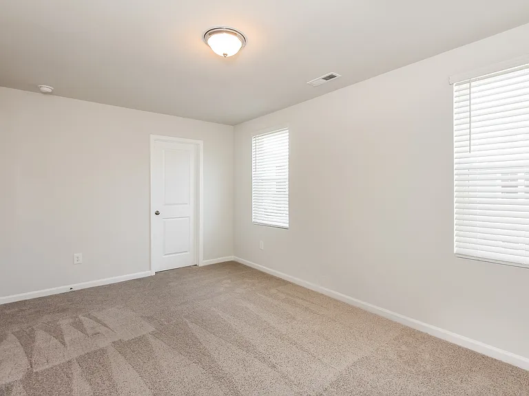 7271 Bellacroft Dr — Photo 14
