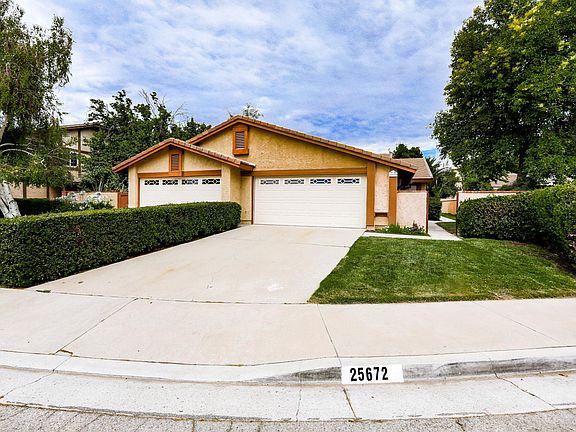 2nd image of 25672 Leticia Dr