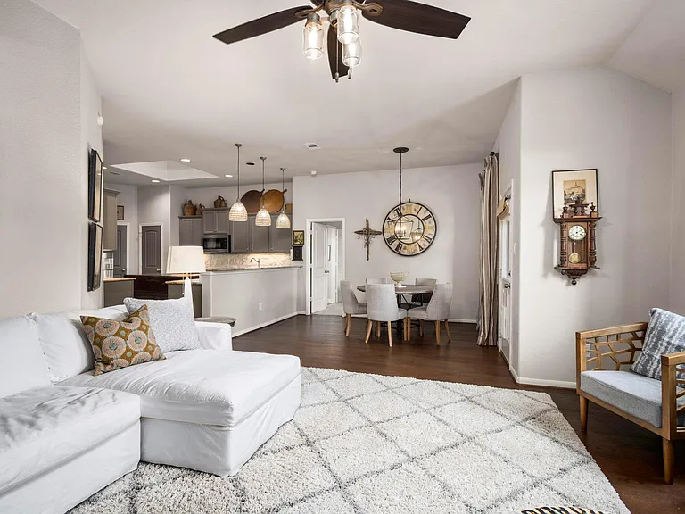 18918 Cove Mill Ln — Photo 7
