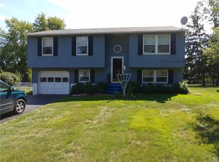 7318 Manlius Center Rd, East Syracuse, NY 13057