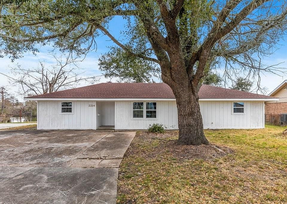 1st image of 2214 Carlin Dr