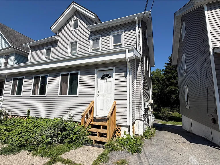 11 Bonnell Pl #1 — Photo 1