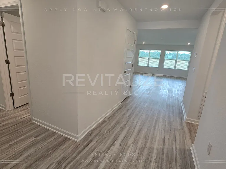 22052 Aleutian Ave — Photo 3