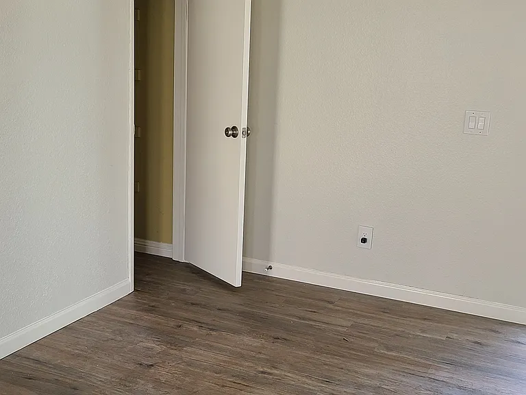 324 Riverview Way — Photo 14