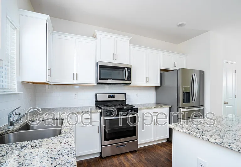 5015 Concho Rd — Photo 9