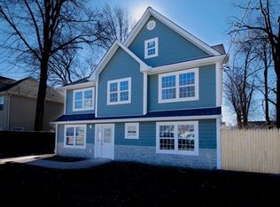 17 Parkerson Rd, Edison, NJ 08817