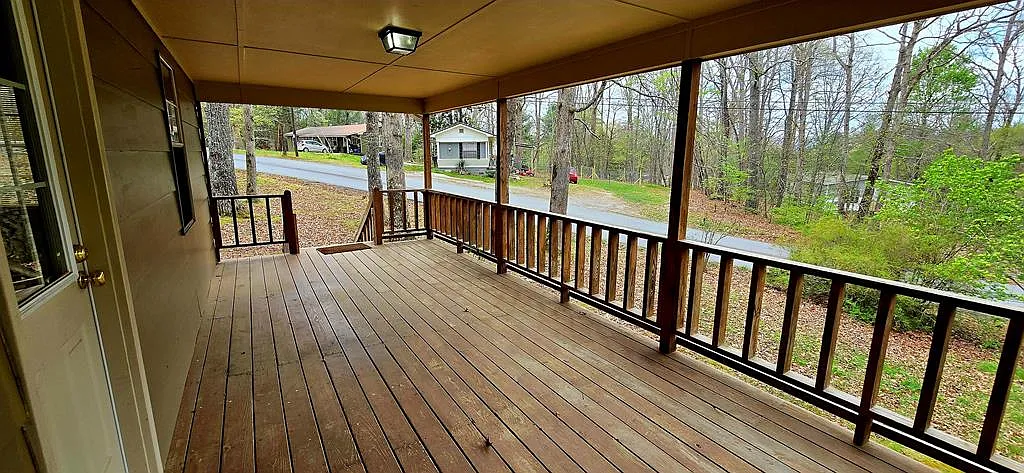 3 bed, 1488 sqft, $1,800 — Photo 4