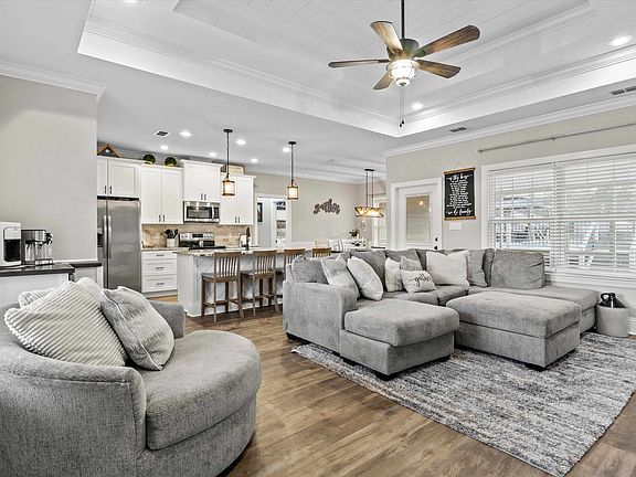 5th image of 417 Tillis Ln