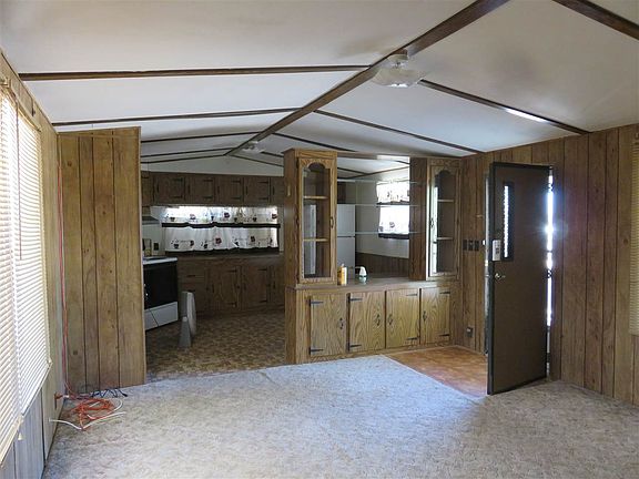 4th image of 8869 S Valorie Ct
