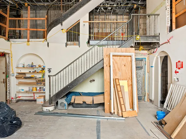 5 Tudor City Place image 10 of 23