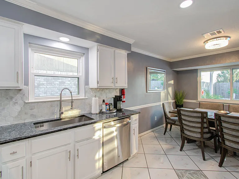 10606 Kirkwren Dr — Photo 14