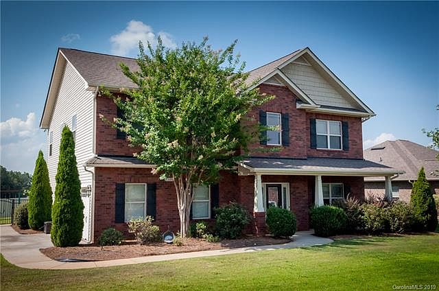 1st image of 105 Jobe Dr