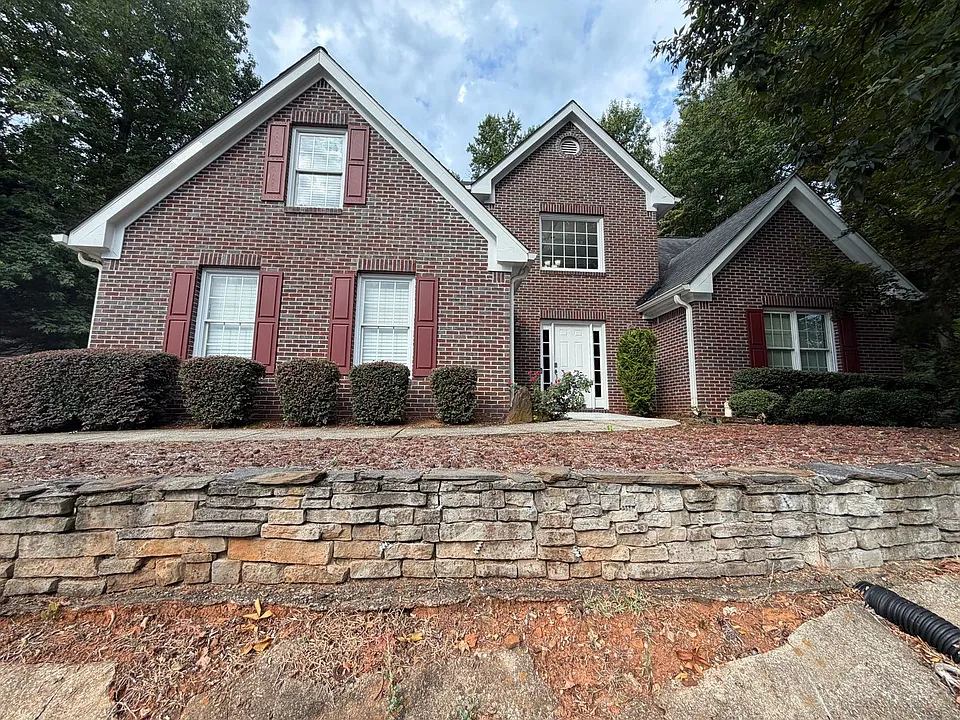 649 Lawton Ridge Dr