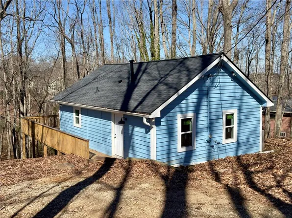 6525 Bermuda Ln, Flowery Branch, GA 30542