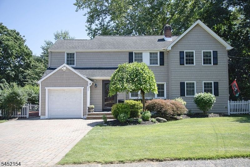 1st image of 22 Warren Rd