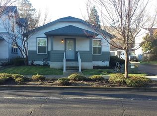 920 E Main St, Ashland, OR