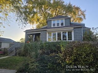 116 S Martin Ave #2, Waukegan, IL 60085