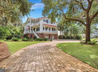 324 Oyster Point Dr, Midway, GA 31320