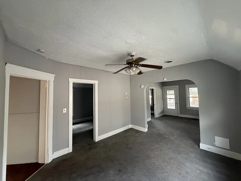 4218 Denison Ave — Photo 8