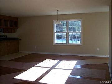 3rd image of 4015 Moss Point Dr