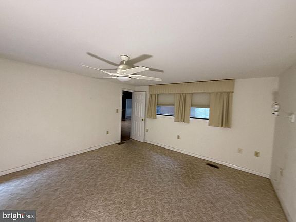 2nd image of 210 Black Hawk Ln