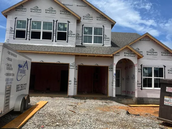 225 Poppy Pl, Lenoir City, TN 37772