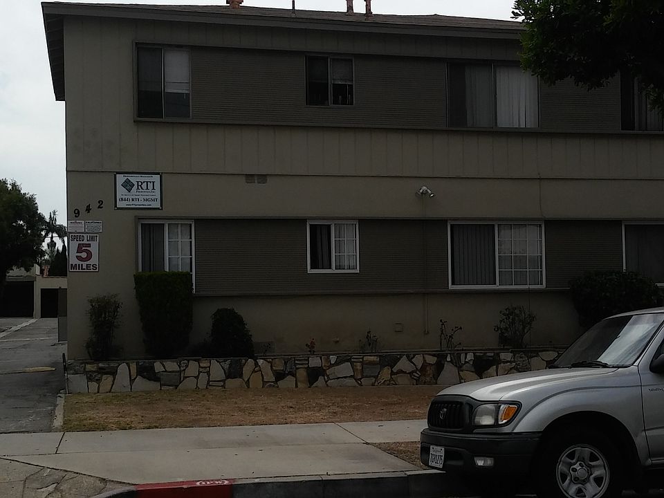 1st image of 942 S Flower St APT 8