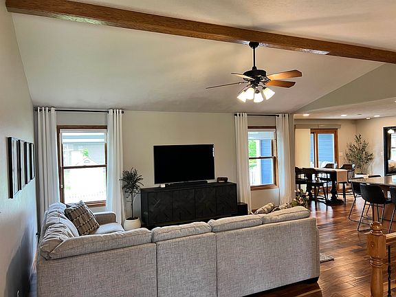 4th image of 1007 Westbrook Dr
