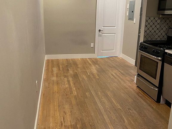 2nd image of 85 Eagle St APT 2R