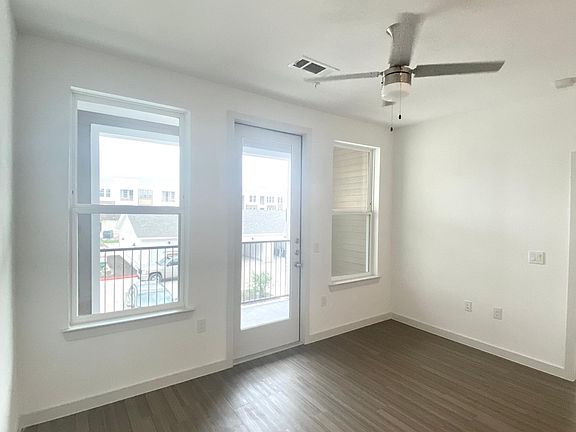 5th image of 1211 Kingston Lacy Blvd