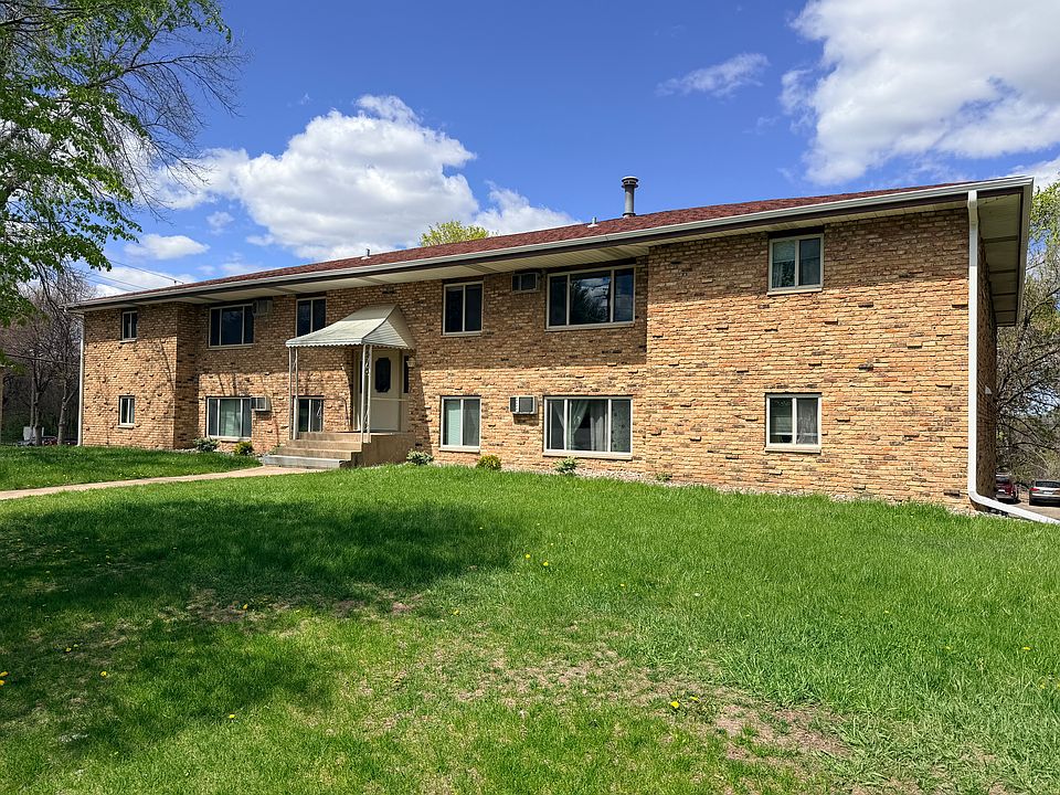 1st image of 1409 Shakopee Ave E APT 2
