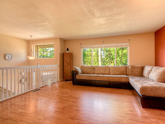 5th image of 1509 Maine St
