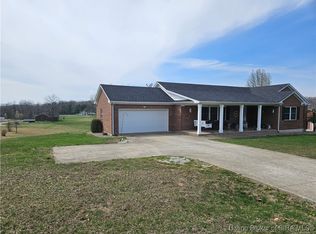 1555 Sherwood Dr NE, Corydon, IN 47112