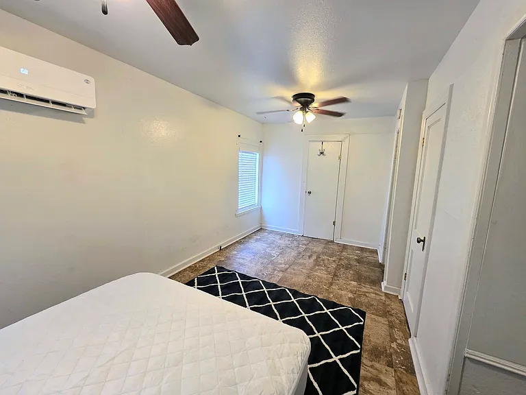 1008 Runnels St — Photo 13